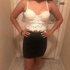 Crop to bustier adjustable up to 4 hooks